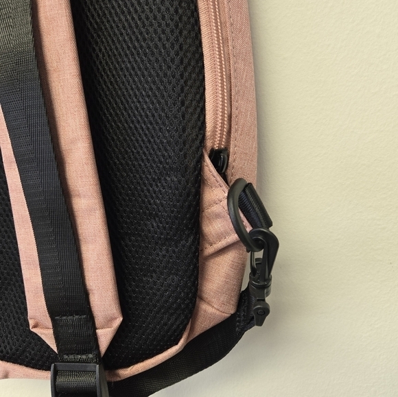 Anello One Shoulder Backpack Pink - Picture 8 of 15